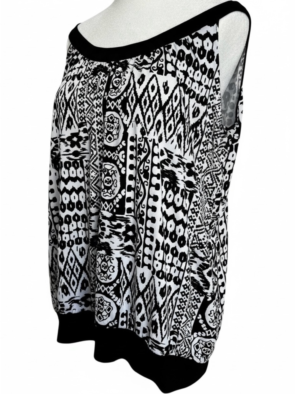 Wrapper Black White Off Shoulder Top Boho Ikat Print Blouson Stretch Lightweight